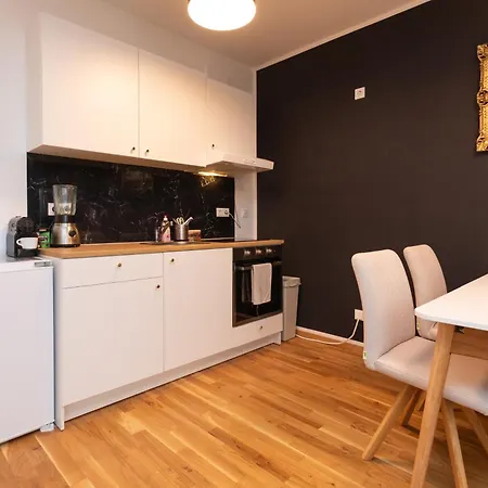 Full House - Penthouse Mit Dachterrasse K85 *